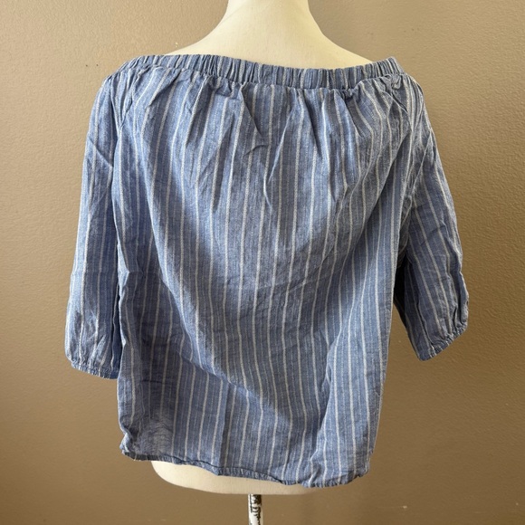 Torrid striped chambray off shoulder top size 1 - Picture 3 of 5
